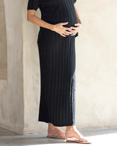 Zélie Wide Rib Maternity Midi Skirt in Black